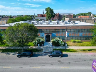 Aerial view of an El Valor building and its grounds.